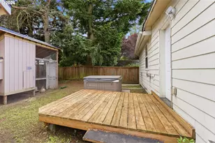6334 NE Hassalo St NE, Portland, OR 97213 - Photo 23