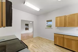 6334 NE Hassalo St NE, Portland, OR 97213 - Photo 13