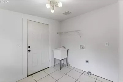 6334 NE Hassalo St NE, Portland, OR 97213 - Photo 19