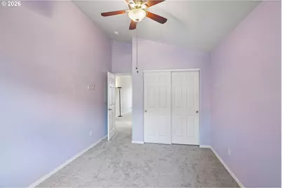 759 SE Camellia Ct, Hillsboro, OR 97123 - Photo 25