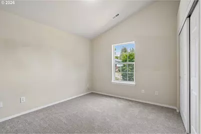 759 SE Camellia Ct, Hillsboro, OR 97123 - Photo 17