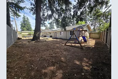 17821 NE Everett Ct, Gresham, OR 97230 - Photo 33