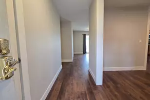 17821 NE Everett Ct, Gresham, OR 97230 - Photo 3