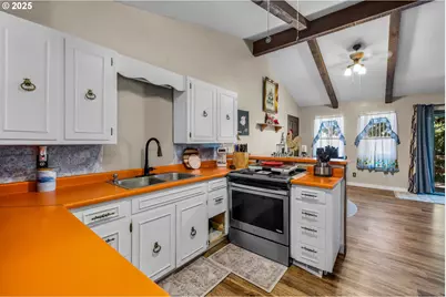 107 Rebel Hill Rd, Canyon City, OR 97820 - Photo 9