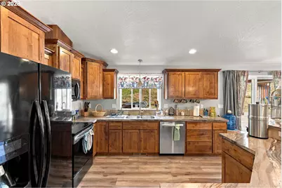 700 Kings Ave, Lakeside, OR 97449 - Photo 15