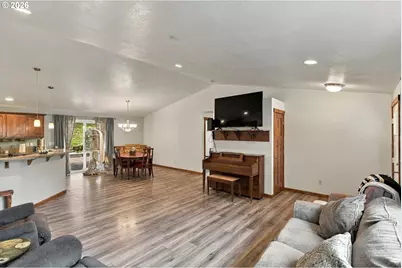 700 Kings Ave, Lakeside, OR 97449 - Photo 11