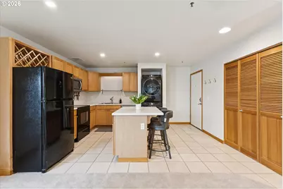 620 NW Naito Pkwy #B7, Portland, OR 97209 - Photo 7