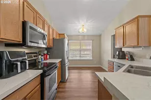 2216 NW Eucalyptus Dr, Hermiston, OR 97838 - Photo 9