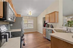 2216 NW Eucalyptus Dr, Hermiston, OR 97838 - Photo 13