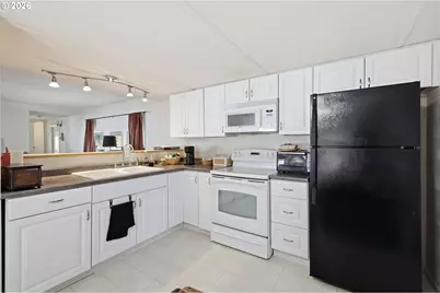 5335 Main St #10, Springfield, OR 97478 - Photo 17