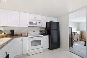 5335 Main St, Springfield, OR 97478 - Photo 15