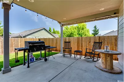 374 Owens Way, Creswell, OR 97426 - Photo 11