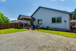 374 Owens Wy, Creswell, OR 97426 - Photo 13
