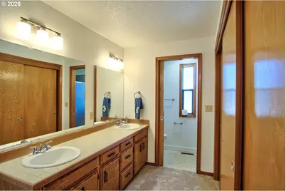 7700 SW Tournament Ct, Wilsonville, OR 97070 - Photo 9