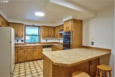7700 SW Tournament Ct, Wilsonville, OR 97070 - Photo 5