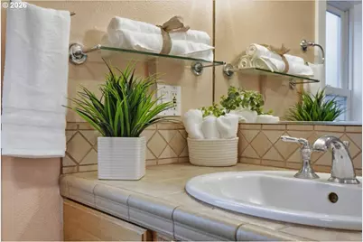 611 E 29th St, Vancouver, WA 98663 - Photo 25