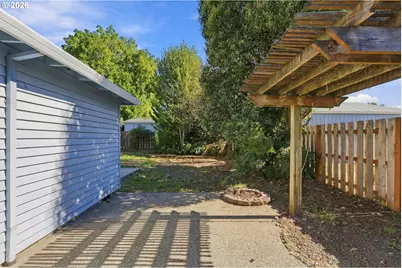 2016 N Valeri Dr, Newberg, OR 97132 - Photo 21