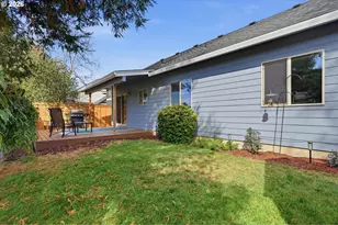 585 S Donna Dr, Newberg, OR 97132 - Photo 23