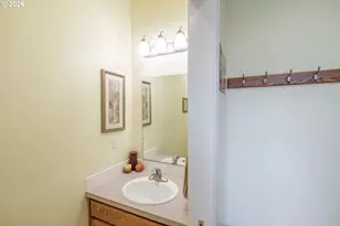 37676 Kathleen Ct, Lebanon, OR 97355 - Photo 39