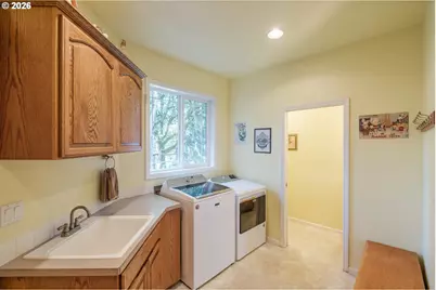 37676 Kathleen Ct, Lebanon, OR 97355 - Photo 37