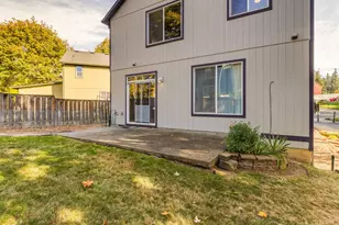 759 SE Camellia Ct, Hillsboro, OR 97123 - Photo 33