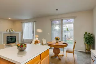 759 SE Camellia Ct, Hillsboro, OR 97123 - Photo 17