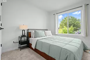 817 NE 94th Ave, Portland, OR 97220 - Photo 17