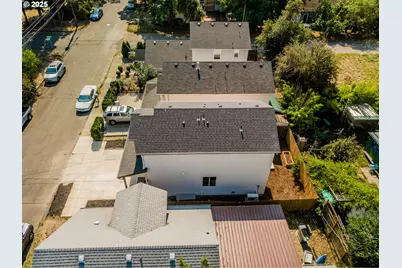 817 NE 94th Ave, Portland, OR 97220 - Photo 33