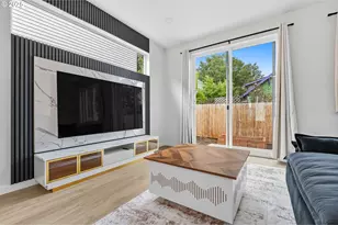 817 NE 94th Ave, Portland, OR 97220 - Photo 5