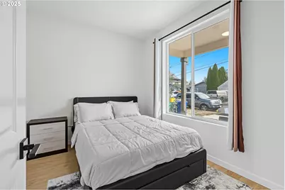 817 NE 94th Ave, Portland, OR 97220 - Photo 15