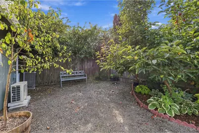 5304 SE Rural St, Portland, OR 97206 - Photo 43
