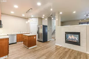 521 NE Suttle Rd, Portland, OR 97211 - Photo 17