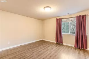 521 NE Suttle Rd, Portland, OR 97211 - Photo 25