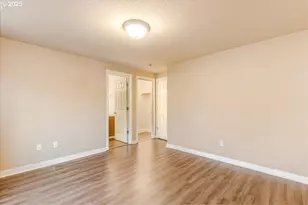 521 NE Suttle Rd, Portland, OR 97211 - Photo 27