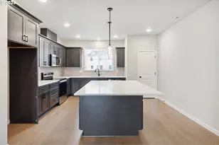 3373 SE Everwood Ln, Hillsboro, OR 97123 - Photo 9