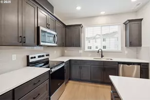 3373 SE Everwood Ln, Hillsboro, OR 97123 - Photo 11