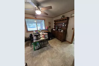 519 E 7th St, La Center, WA 98629 - Photo 3