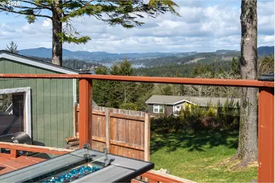 1636 SE Oar Dr, Lincoln City, OR 97367 - Photo 43