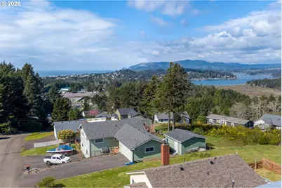 1636 SE Oar Dr, Lincoln City, OR 97367 - Photo 15