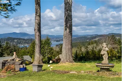 1636 SE Oar Dr, Lincoln City, OR 97367 - Photo 41