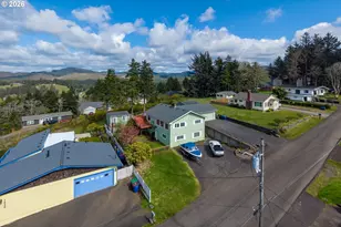 1636 SE Oar Dr, Lincoln City, OR 97367 - Photo 11