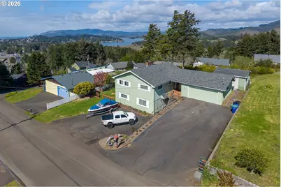 1636 SE Oar Dr, Lincoln City, OR 97367 - Photo 1