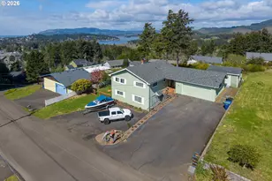 1636 SE Oar Dr, Lincoln City, OR 97367 - Photo 1
