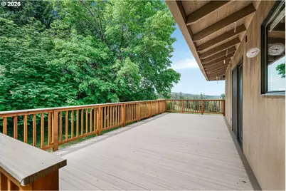 31077 SW Laurelview Rd, Hillsboro, OR 97123 - Photo 33