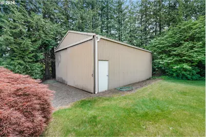 31077 SW Laurelview Rd, Hillsboro, OR 97123 - Photo 39
