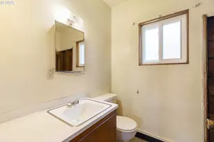 894 Meadowlawn Dr SE, Salem, OR 97317 - Photo 33