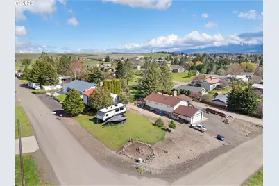 104 Hyland Dr, Enterprise, OR 97828 - Photo 3