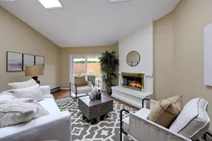 16860 SW Camino Dr, King City, OR 97224 - Photo 7