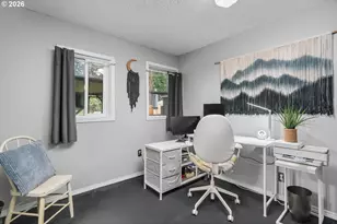 856 NE 113th Ave, Portland, OR 97220 - Photo 23