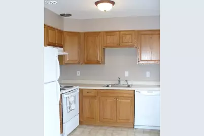 645 W Powell Blvd, Gresham, OR 97030 - Photo 11